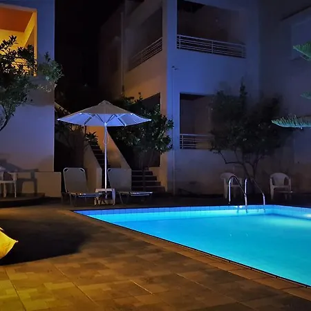 Skouloudi Holiday home *
